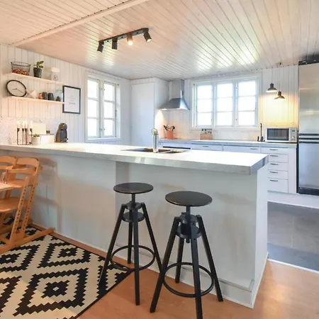 Three-bedroom Holiday In Сasa de vacaciones *