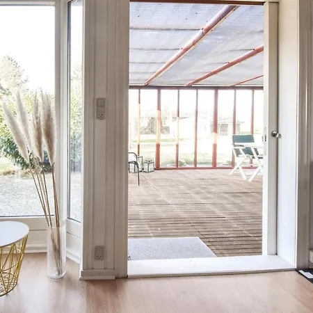 Сasa de vacaciones Three-bedroom Holiday In Otterup